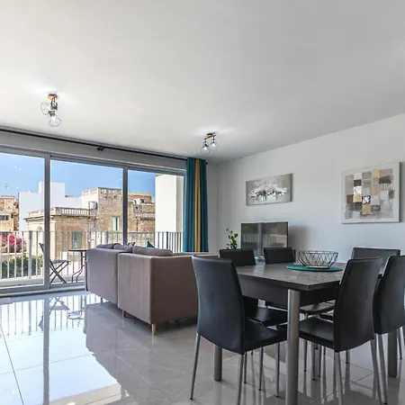 Bright & Spacious Sliema